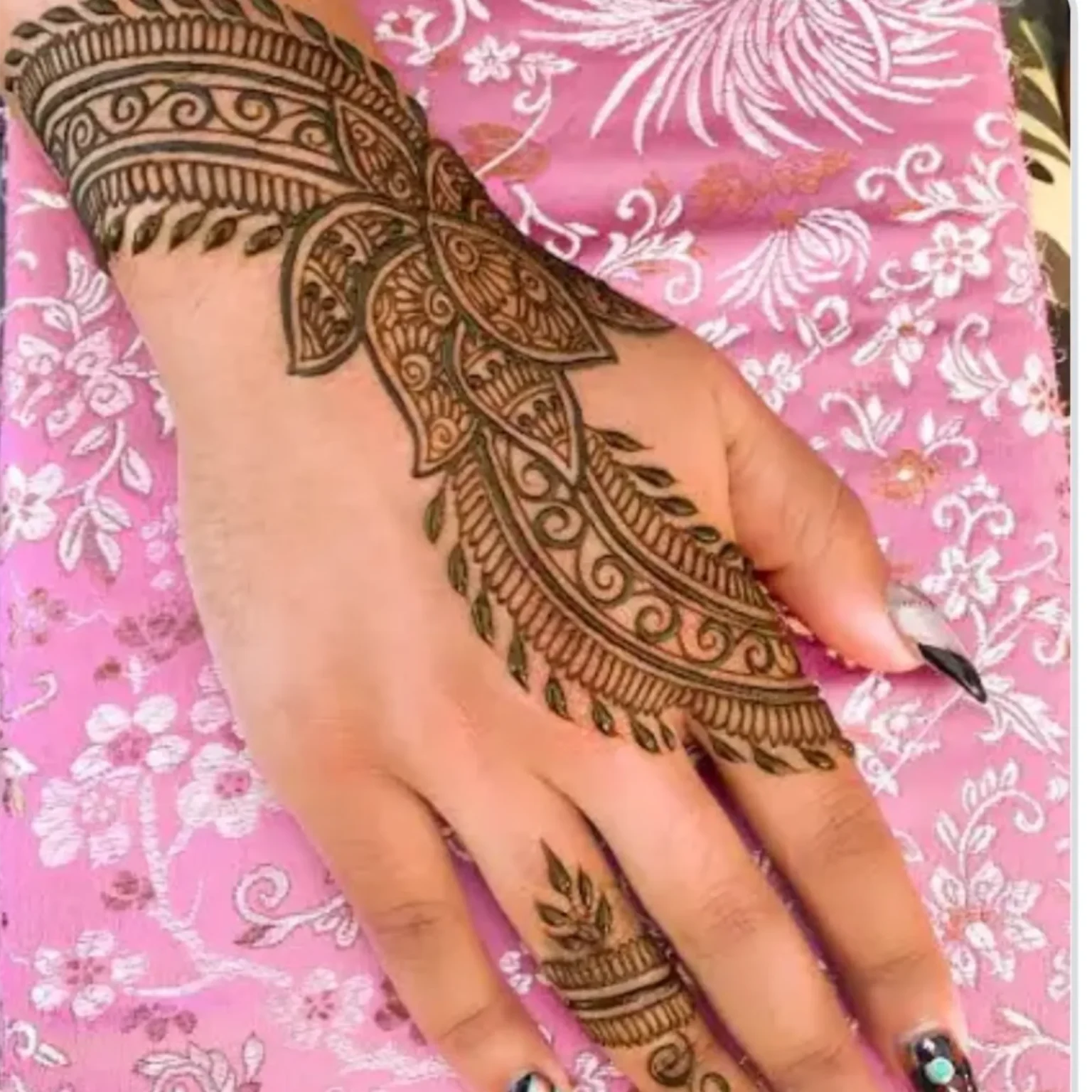 cotton-candy-clowns-henna-tattoo-art-003