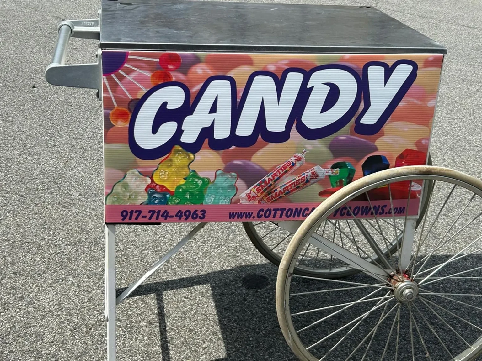 cotton-candy-clowns-candy-cart-001