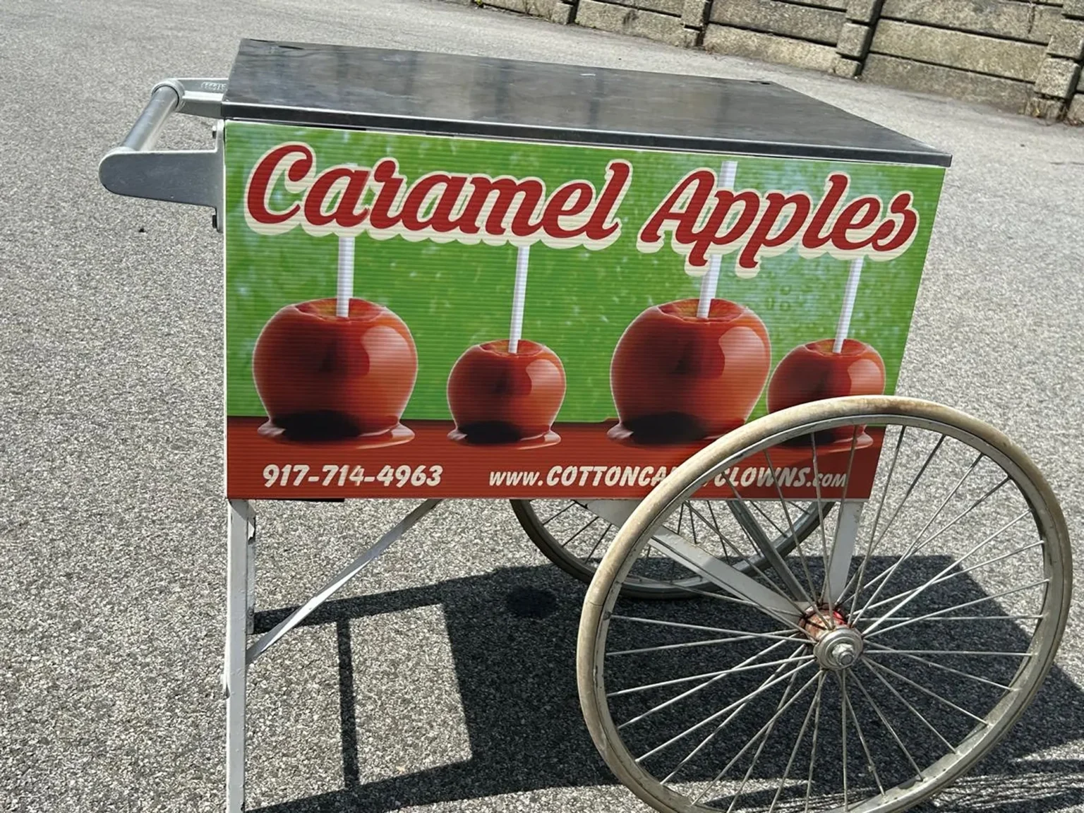 cotton-candy-clowns-caramel-apple-cart-001