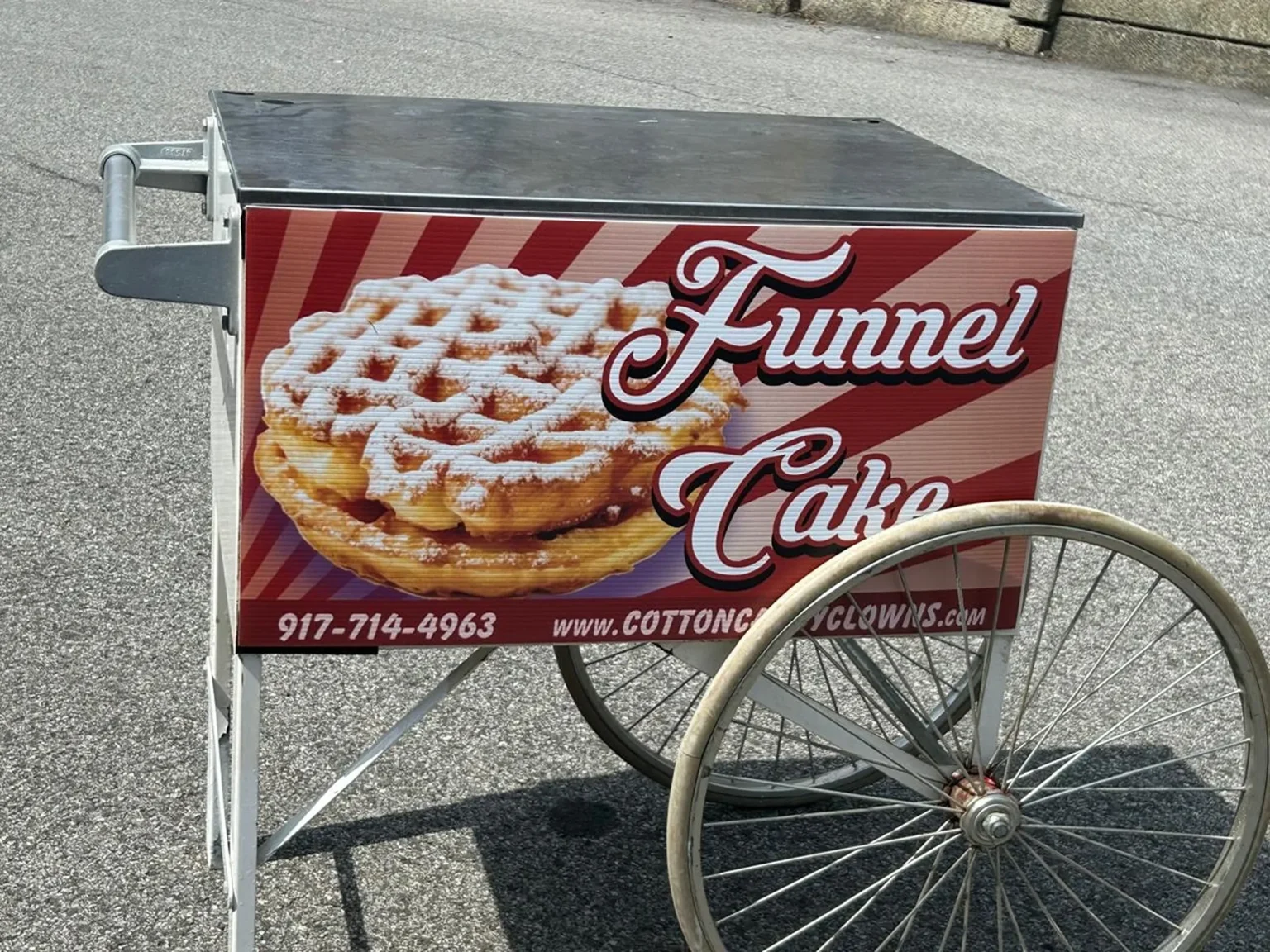 cotton-candy-clowns-funnel-cake-cart-001